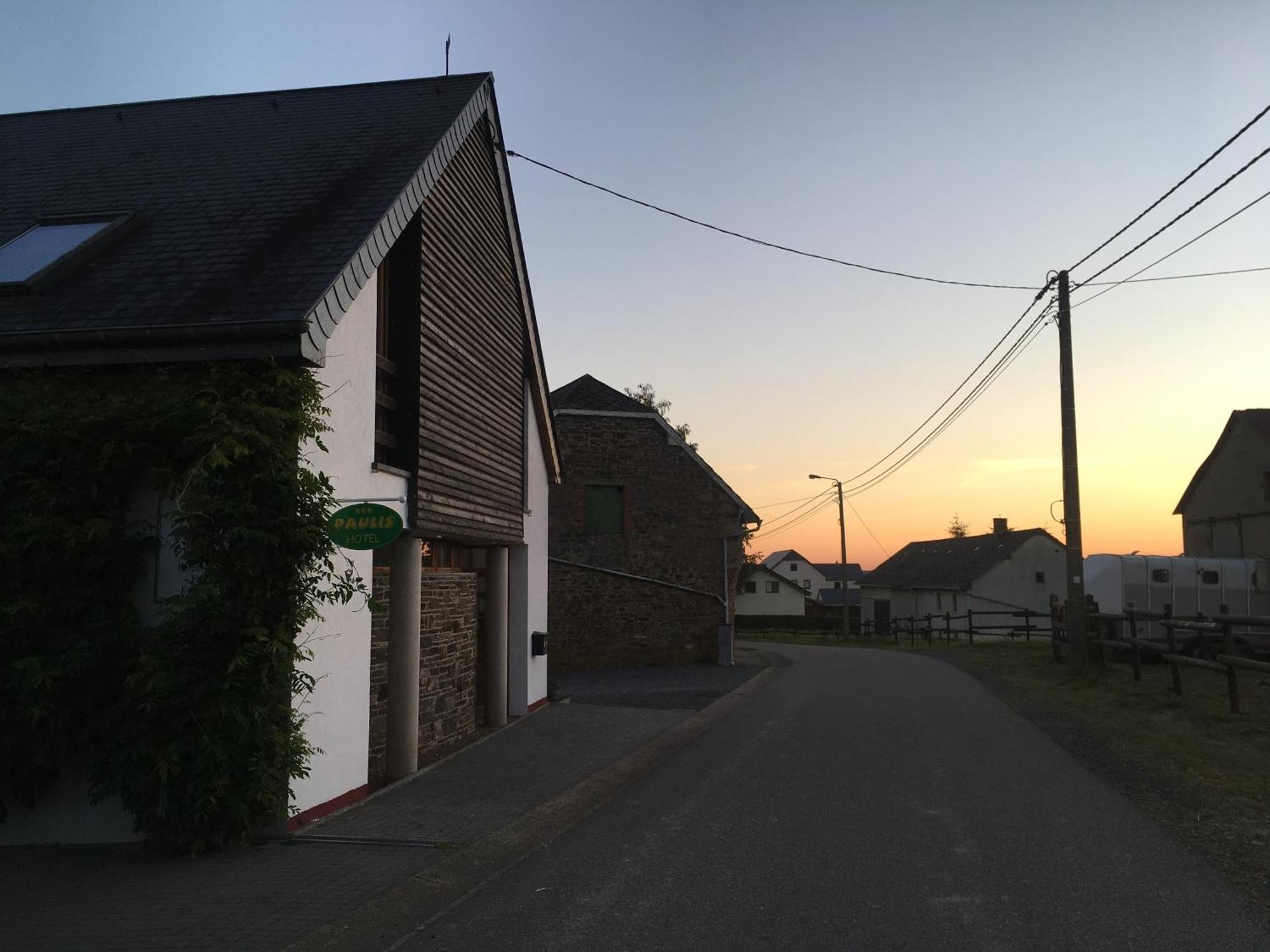 Paulis Cozy 4-Bedroom Vacation Home - With 4 Bathrooms Sun Terrace & Sauna, Nice To Hike & Bike, To Chil & Meet Bullange Zewnętrze zdjęcie