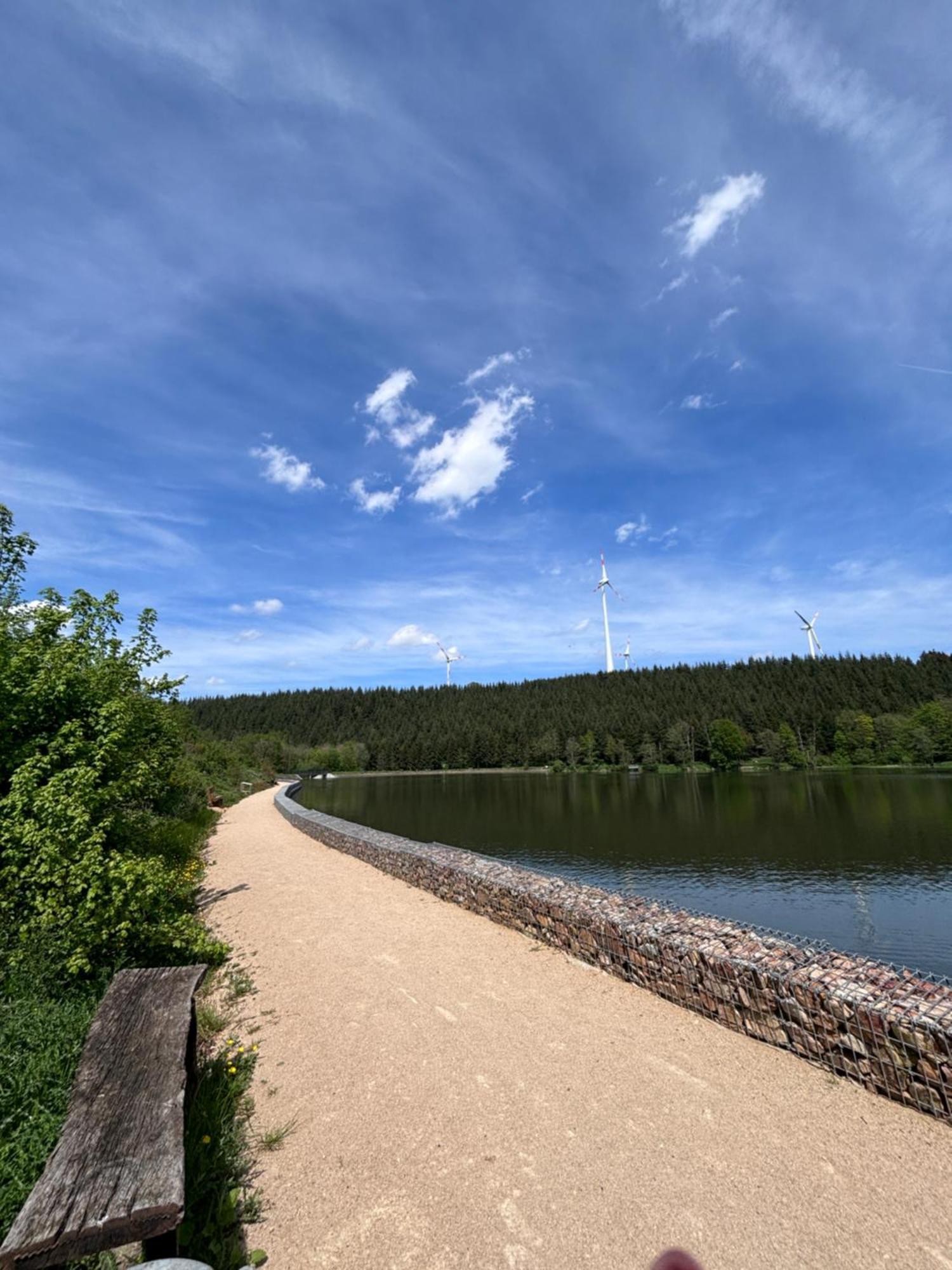 Paulis Cozy 4-Bedroom Vacation Home - With 4 Bathrooms Sun Terrace & Sauna, Nice To Hike & Bike, To Chil & Meet Bullange Zewnętrze zdjęcie